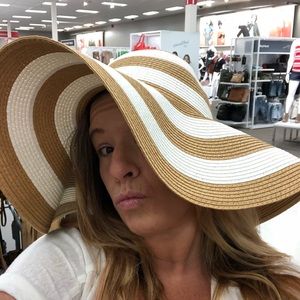 Meet your Posher, Heidi